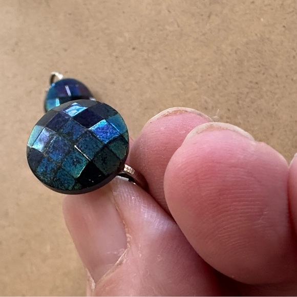 Vintage Multifaceted Blue Round Earrings. Clip On. Simple. - Picture 3 of 5